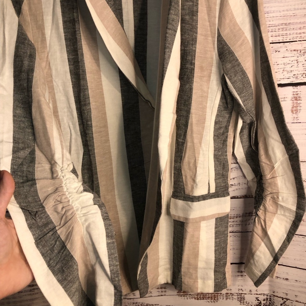 Venus Striped Blazer - Gray, Cream, Tan - Picture 4 of 15